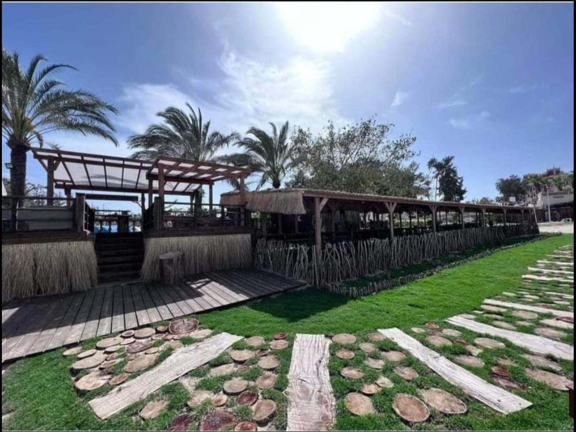 Apartment Riviera Montaza Free Wifi -seaview - Scenic Views Alexandria